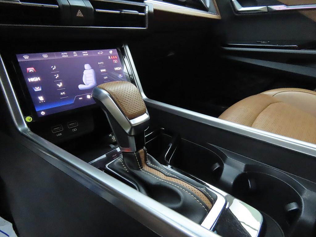 Ssangyong Torres - Vista 11