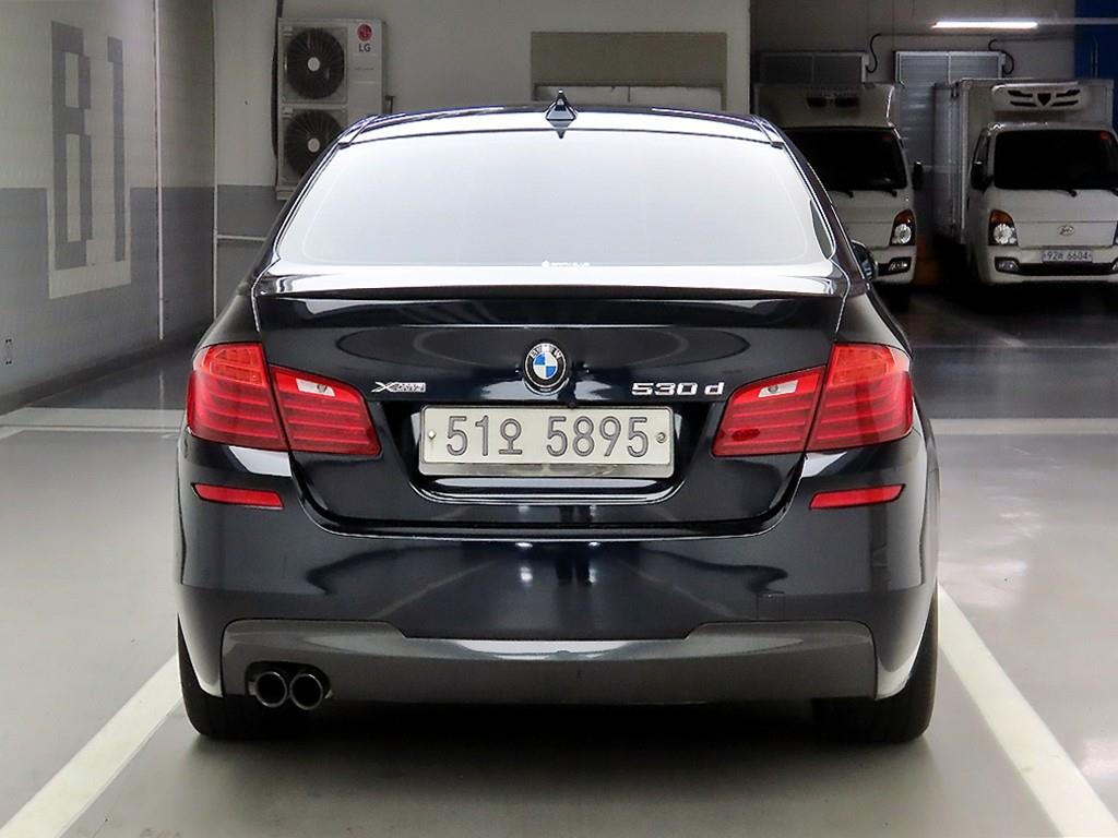 BMW 5 Series - Vista 3