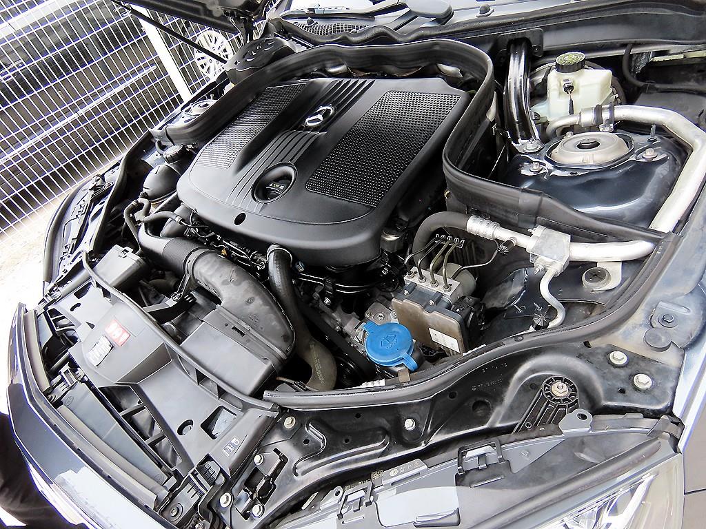 Mercedes Benz E class 2014 Gris - Importación desde Corea - HF Imports Iquique - Foto 19