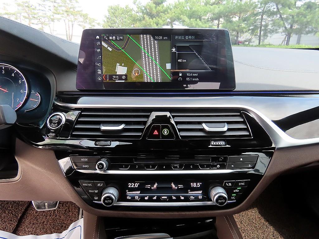 BMW 5 Series 2018 Negro - Importación desde Corea - HF Imports Iquique - Foto 13