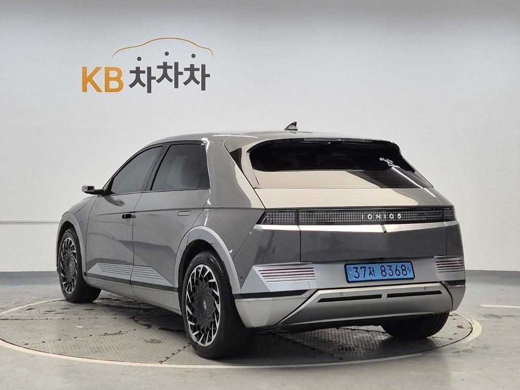 HYUNDAI Ioniq 5 - Vista 2