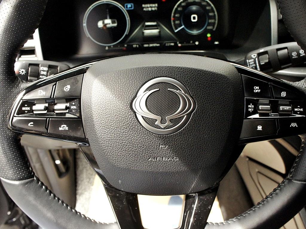 Ssangyong Rexton 2025 Negro - Importación desde Corea - HF Imports Iquique - Foto 8