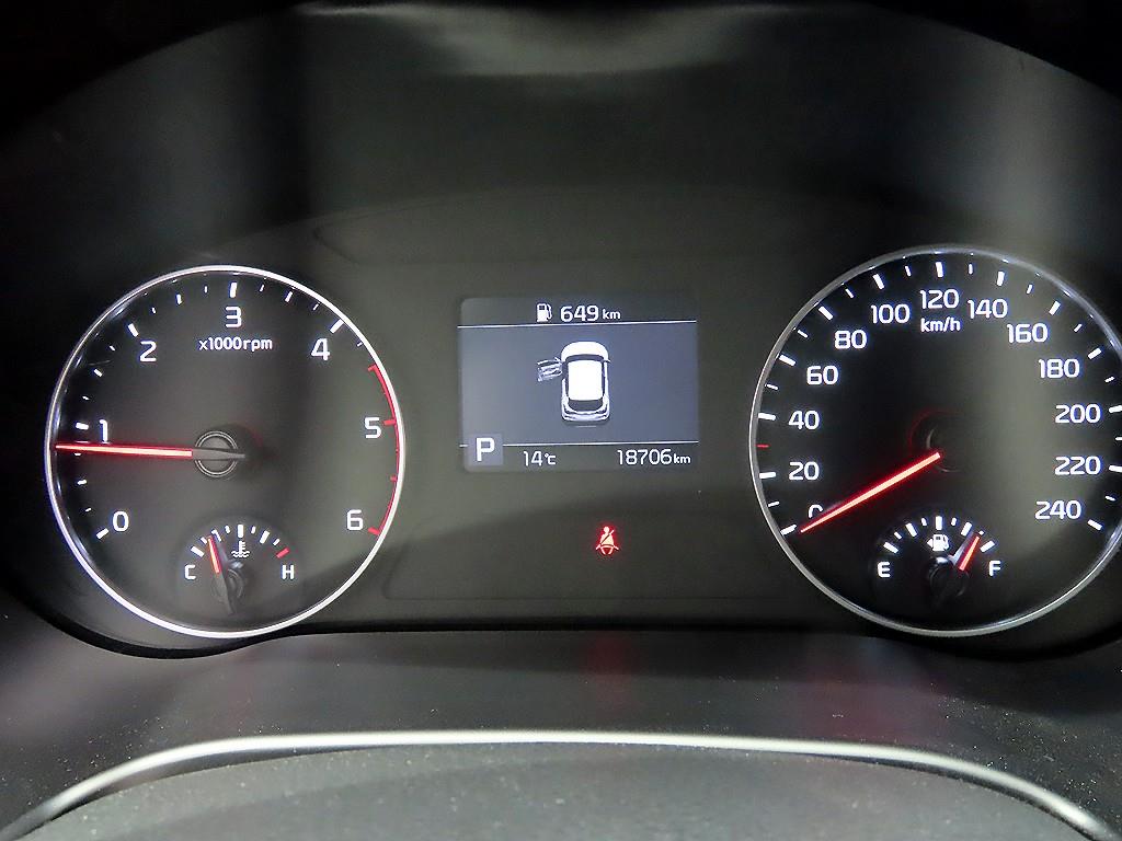 KIA Seltos - Vista 9