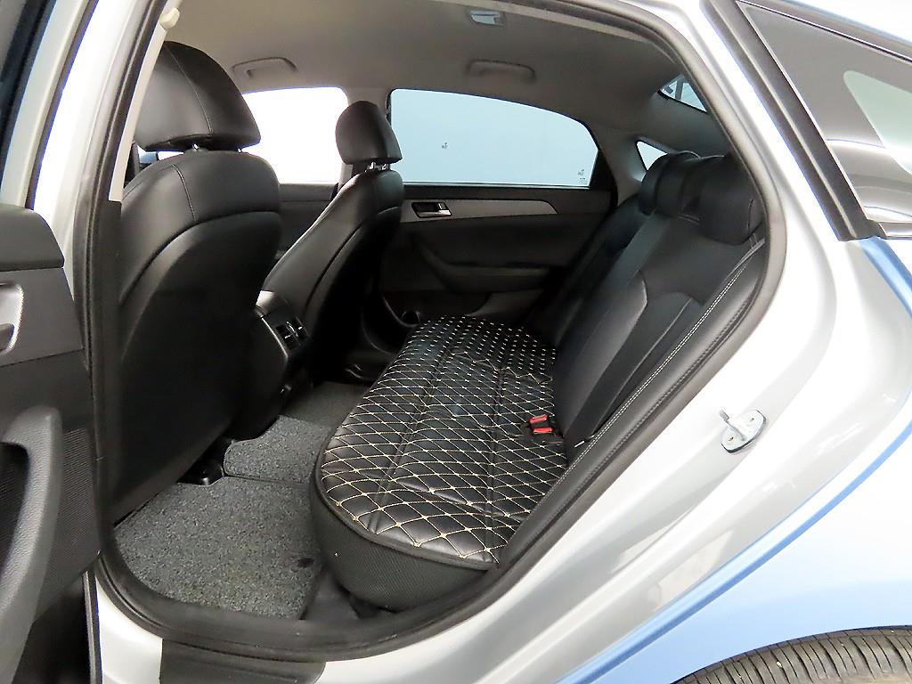 HYUNDAI Sonata - Vista 6