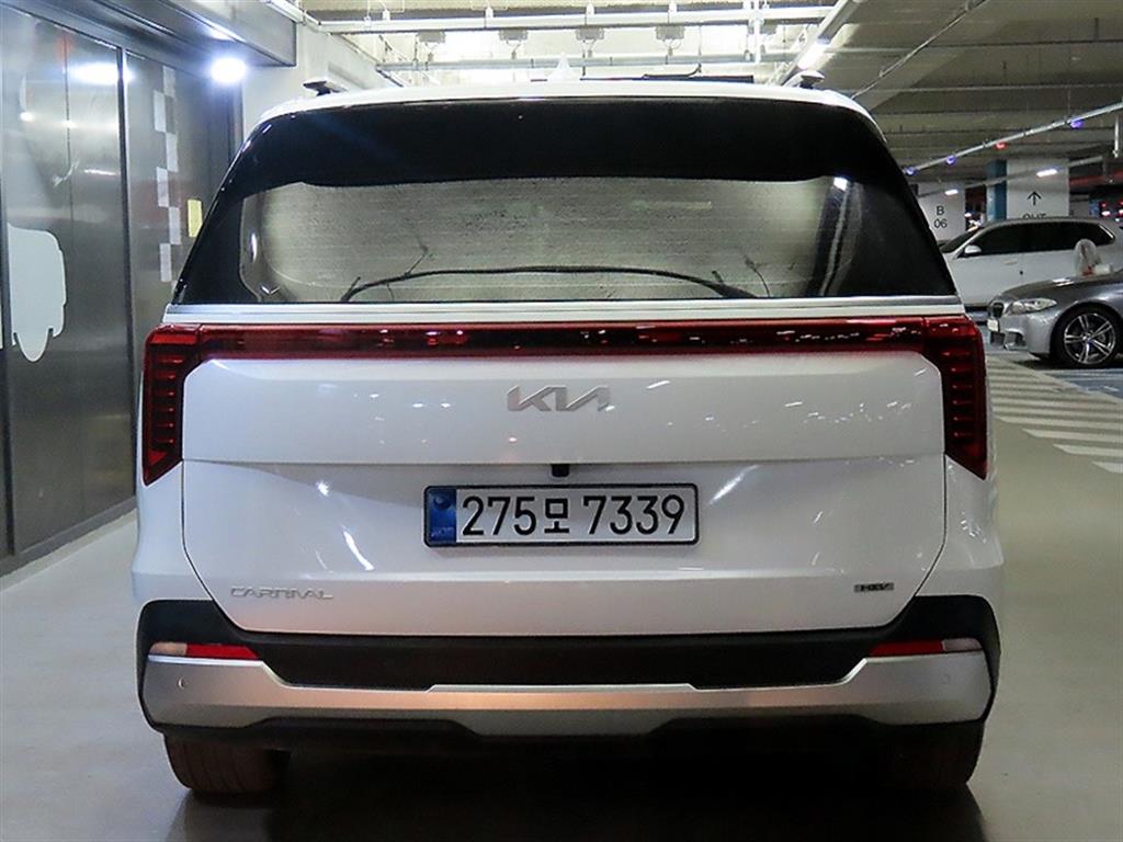KIA Carnival - Vista 5