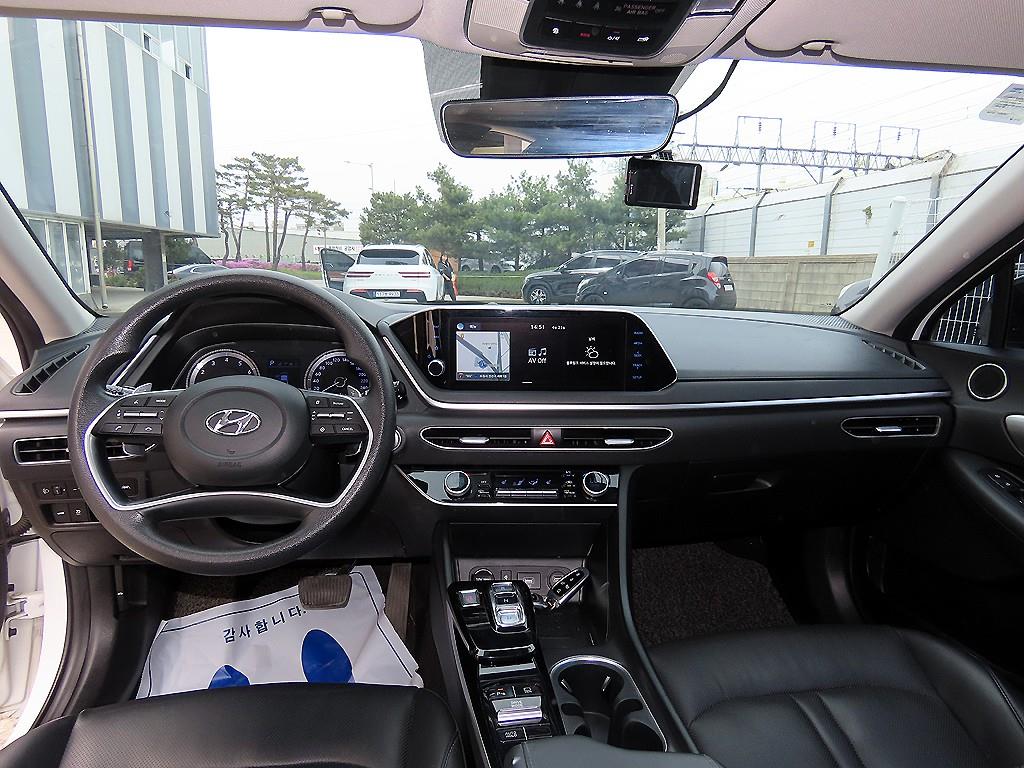 HYUNDAI Sonata - Vista 7