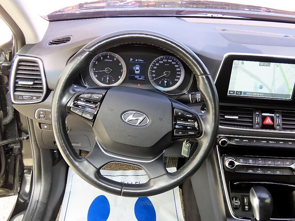 HYUNDAI Grandeur - Vista 8