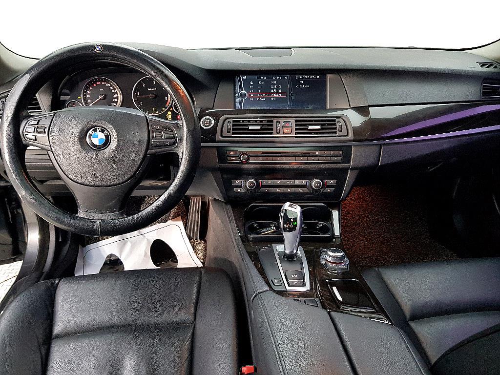 BMW 5 Series - Vista 5