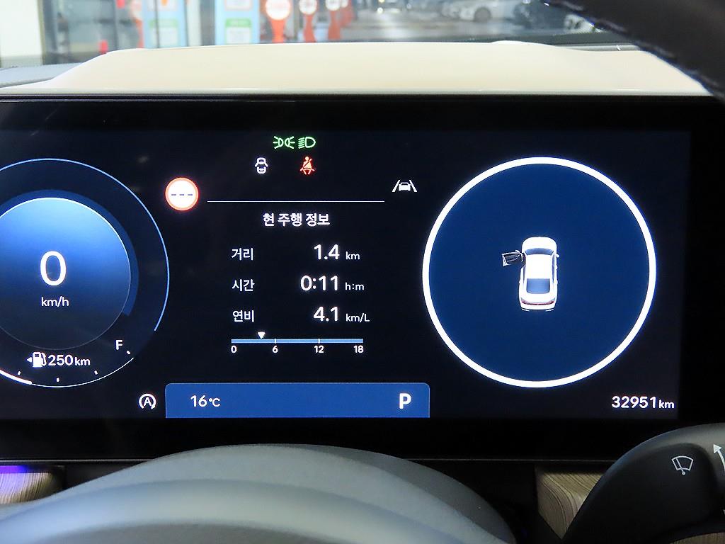 HYUNDAI Sonata - Vista 9