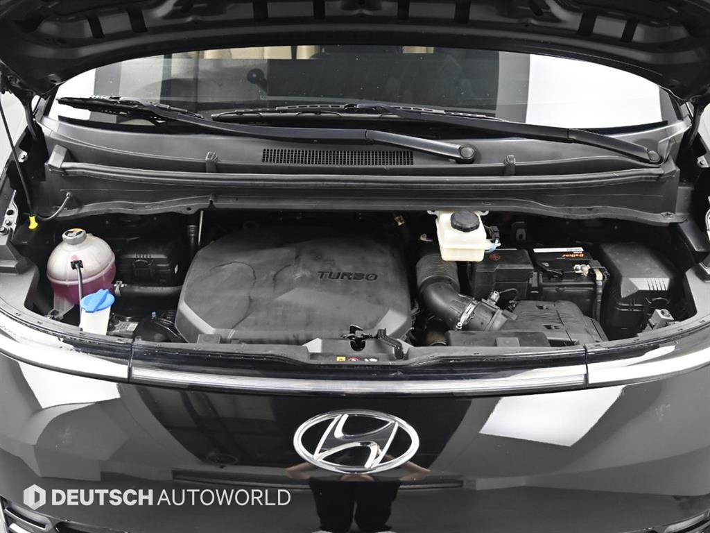 HYUNDAI Staria - Vista 6