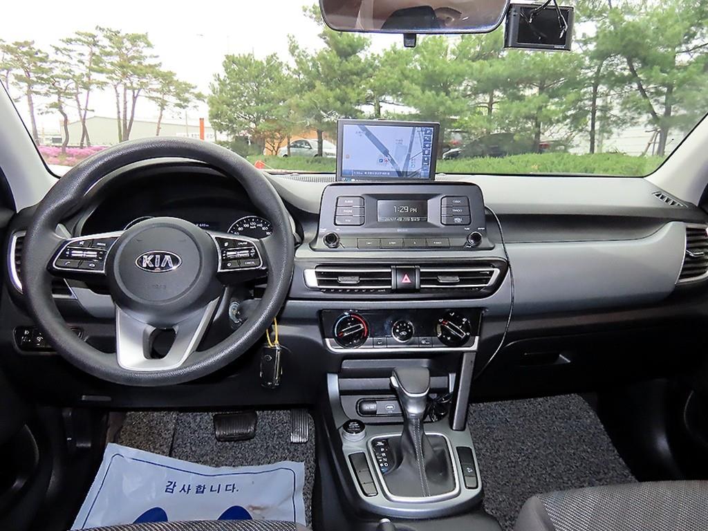 KIA Seltos - Vista 7