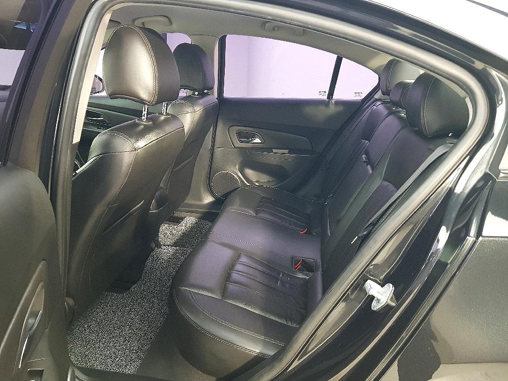 Chevrolet Cruise - Vista 9