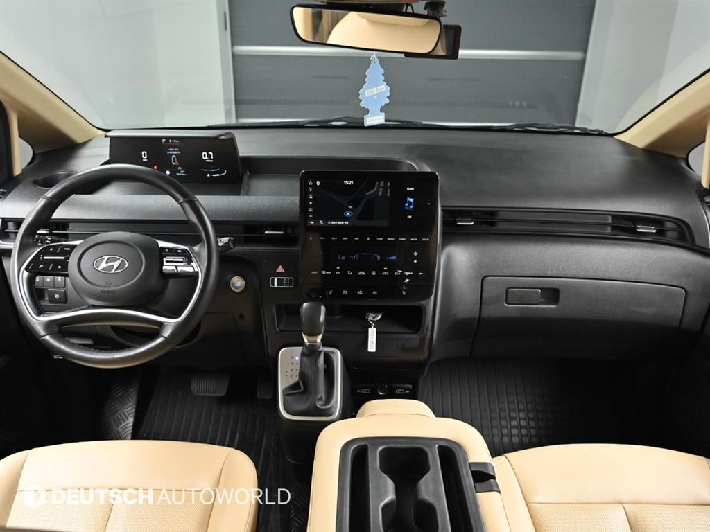 HYUNDAI Staria - Vista 7