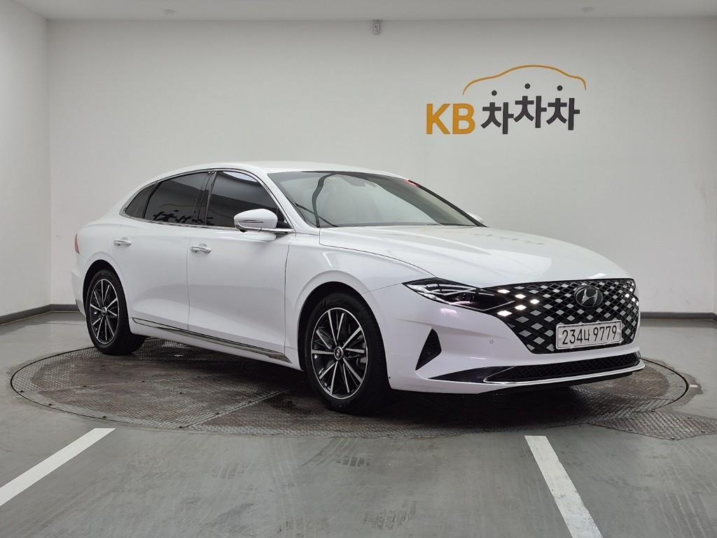 HYUNDAI Grandeur - Vista 2