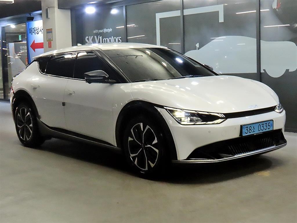 KIA EV6 2023 Blanco - Importación desde Corea - HF Imports Iquique - Foto 1