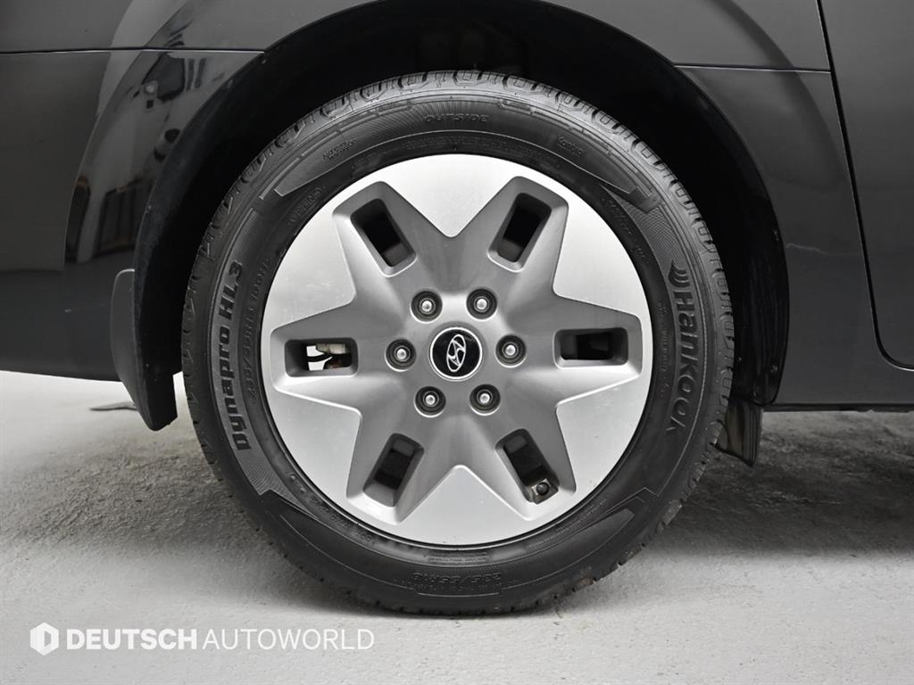 HYUNDAI Staria - Vista 5