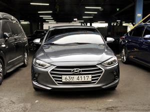 HYUNDAI Avante - Vista 2