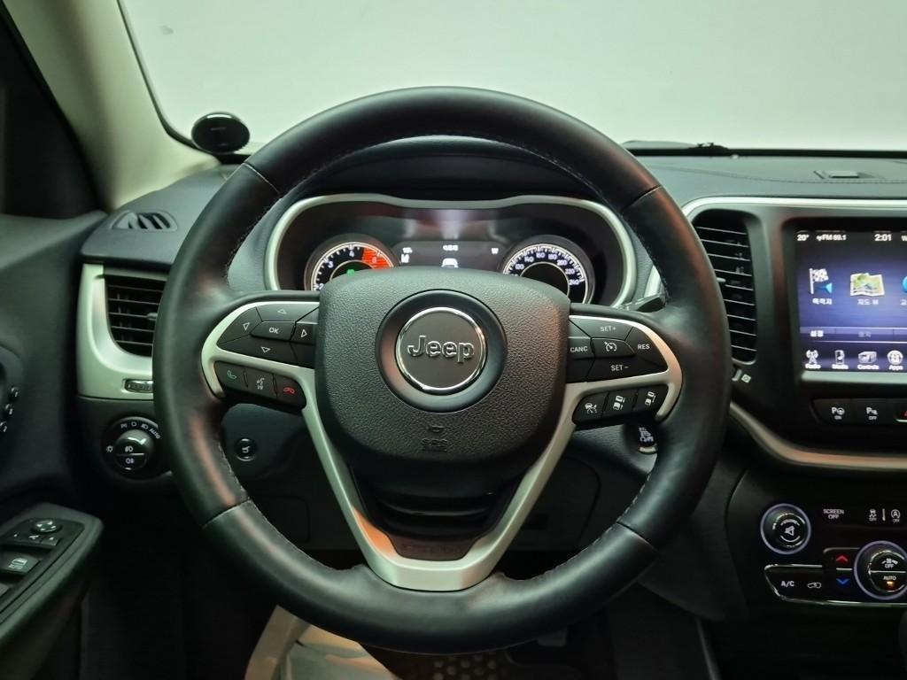 Jeep Cherokee - Vista 9