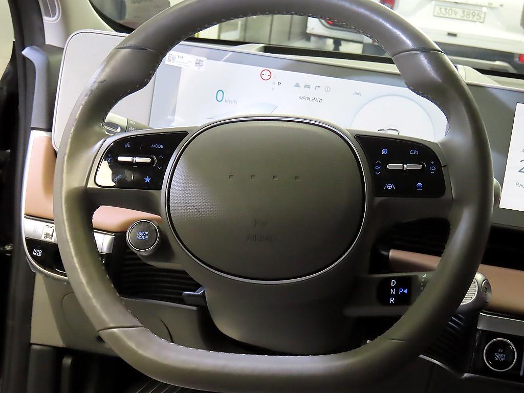 HYUNDAI Ioniq 5 - Vista 8