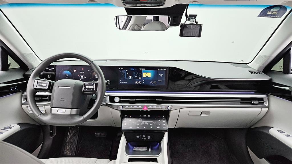 HYUNDAI Grandeur - Vista 7