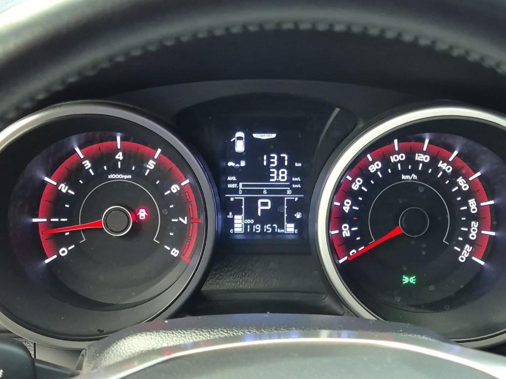 Ssangyong Tivoli - Vista 6