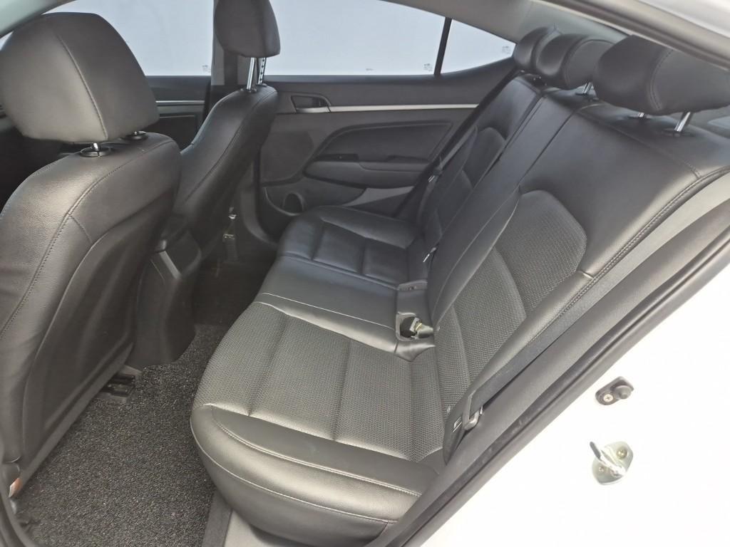 HYUNDAI Avante 2017 Blanco - Importación desde Corea - HF Imports Iquique - Foto 18