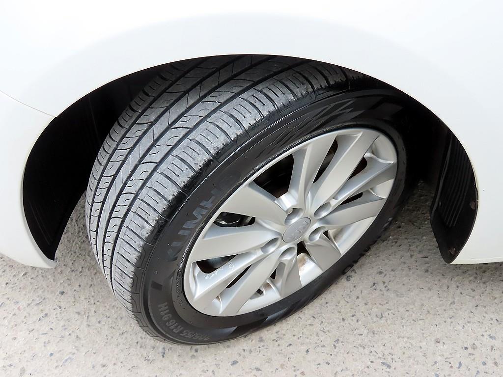KIA K3 2015 Blanco - Importación desde Corea - HF Imports Iquique - Foto 17