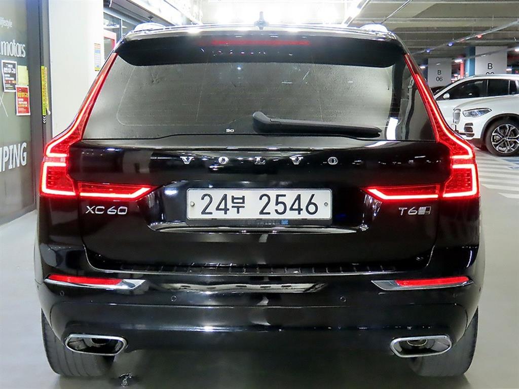 Volvo XC60 - Vista 5