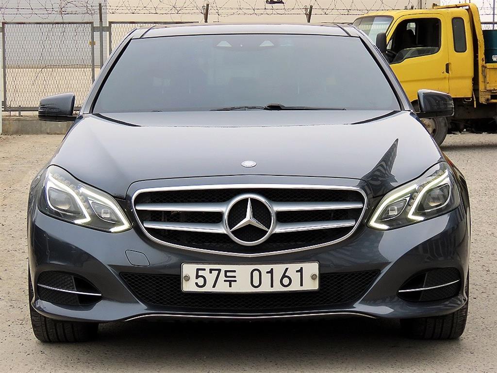 Mercedes Benz E class 2014 Gris - Importación desde Corea - HF Imports Iquique - Foto 1