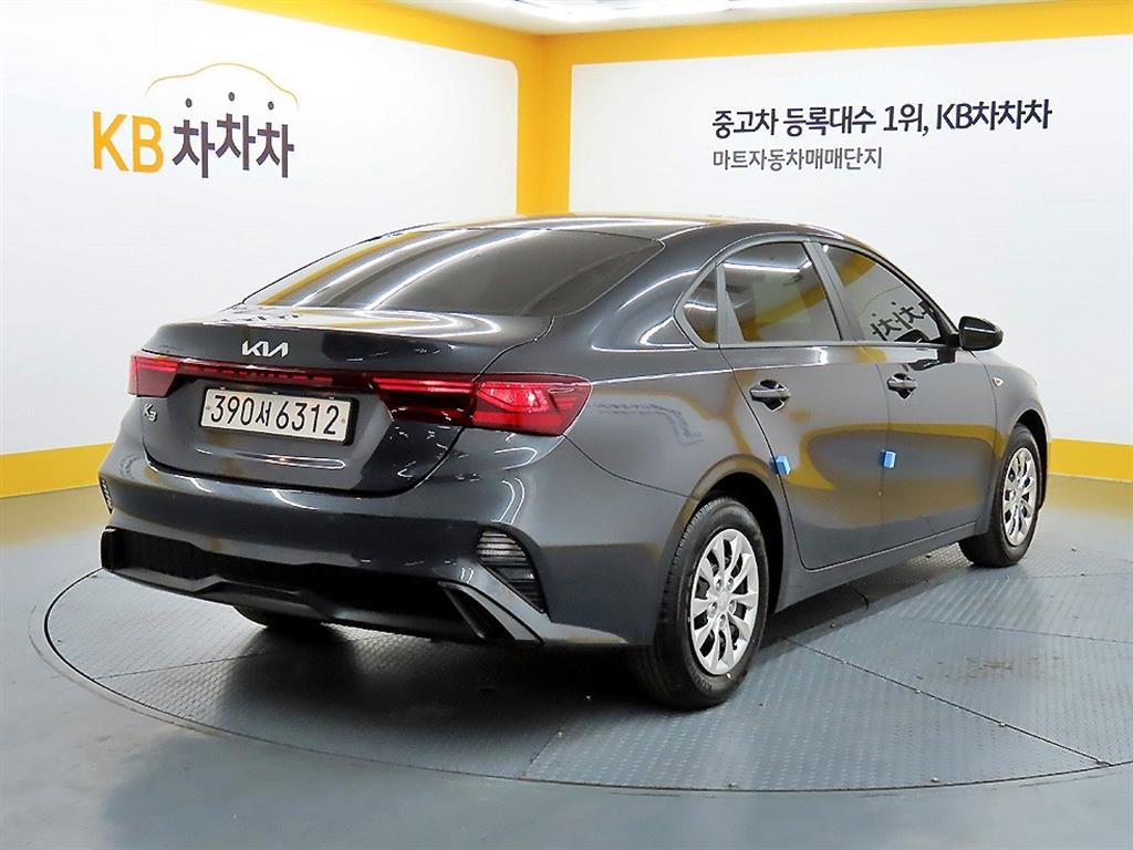 KIA K3 - Vista 4