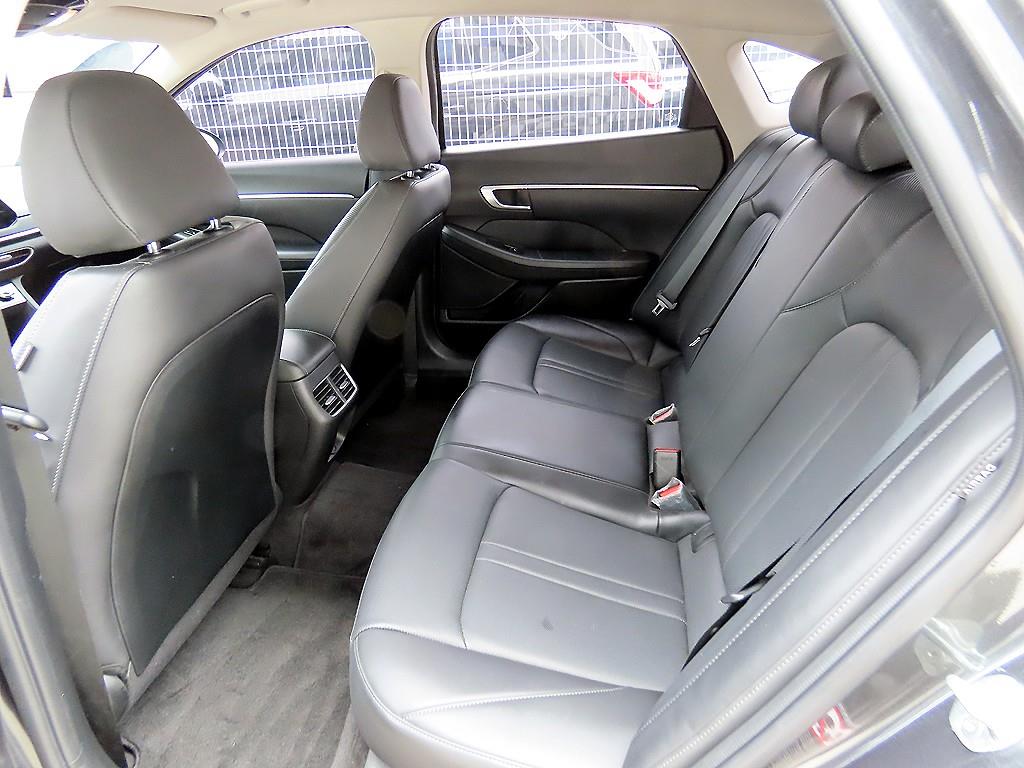 HYUNDAI Sonata - Vista 6