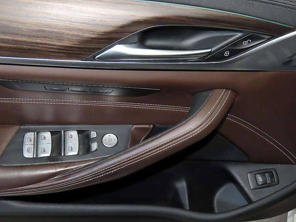 BMW 5 Series 2020 Blanco - Importación desde Corea - HF Imports Iquique - Foto 13