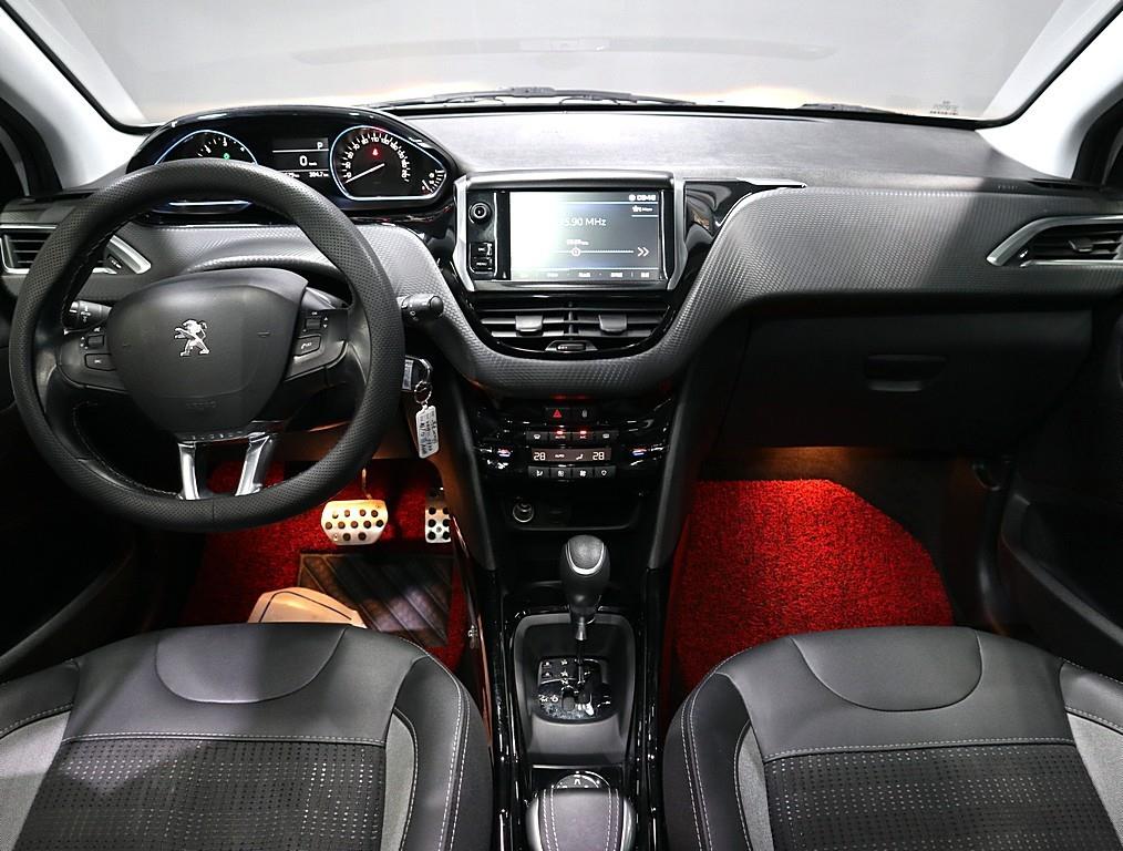 Peugeot 2008 - Vista 5
