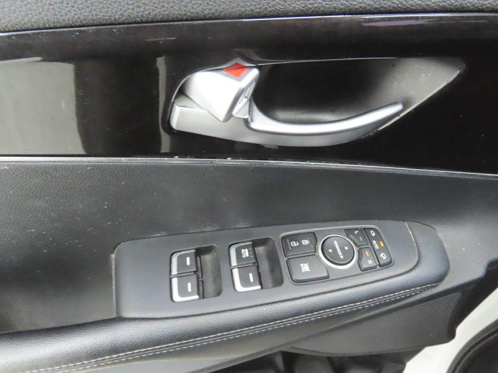 KIA Sorento - Vista 9