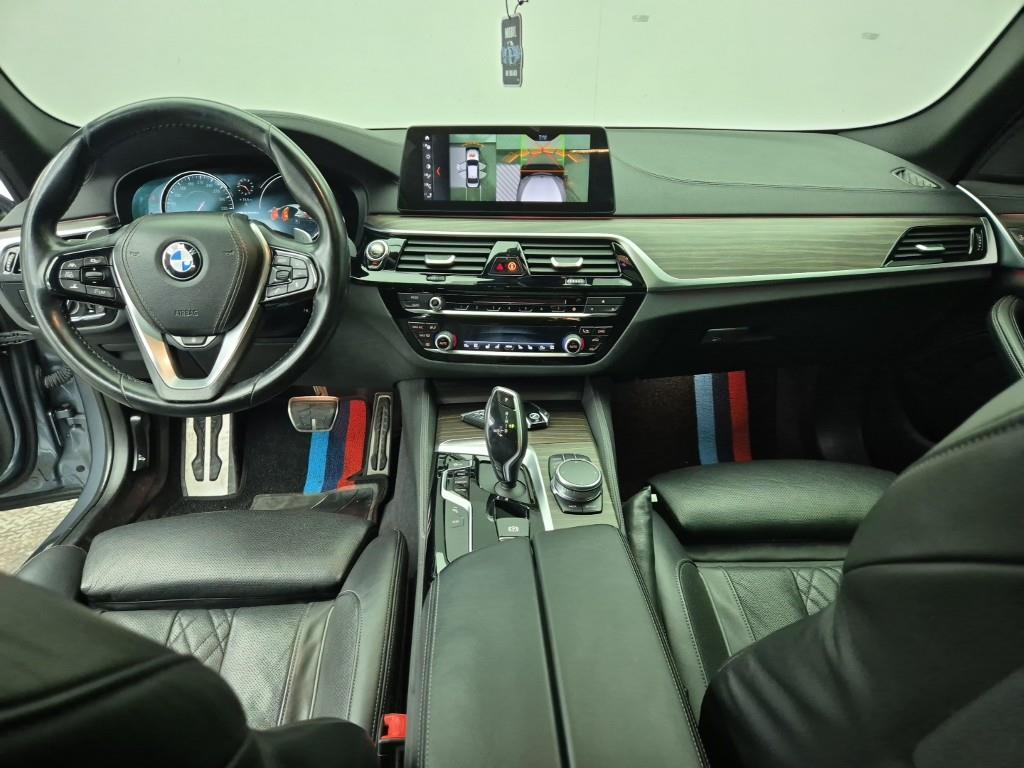 BMW 5 Series - Vista 5