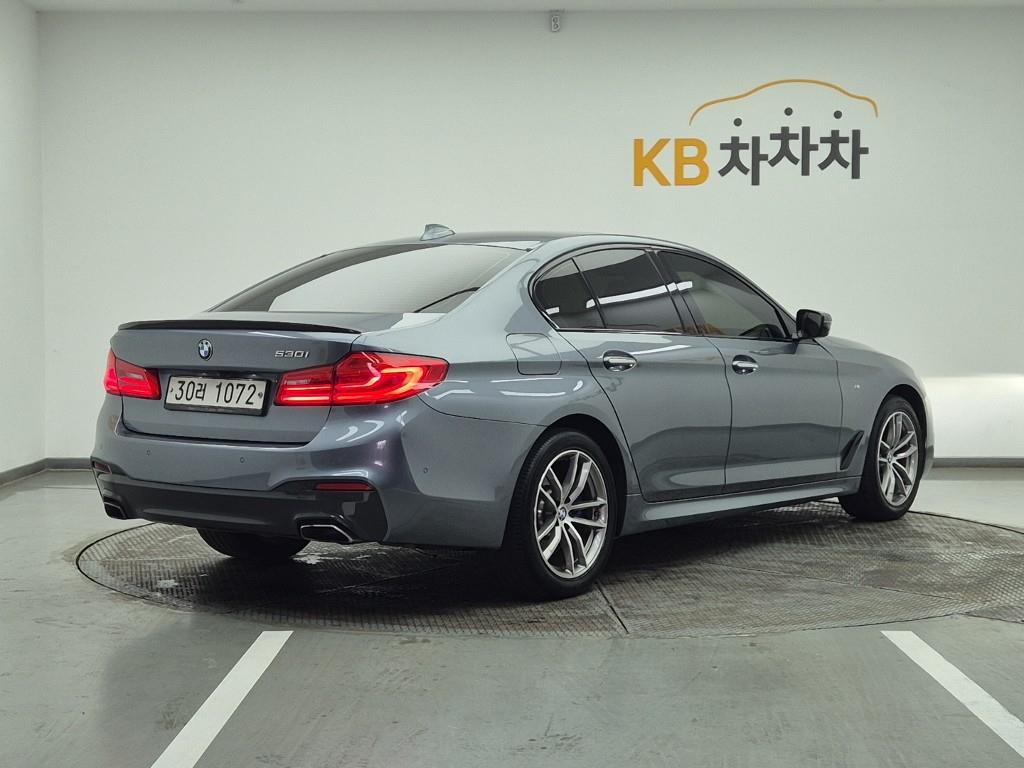 BMW 5 Series - Vista 4