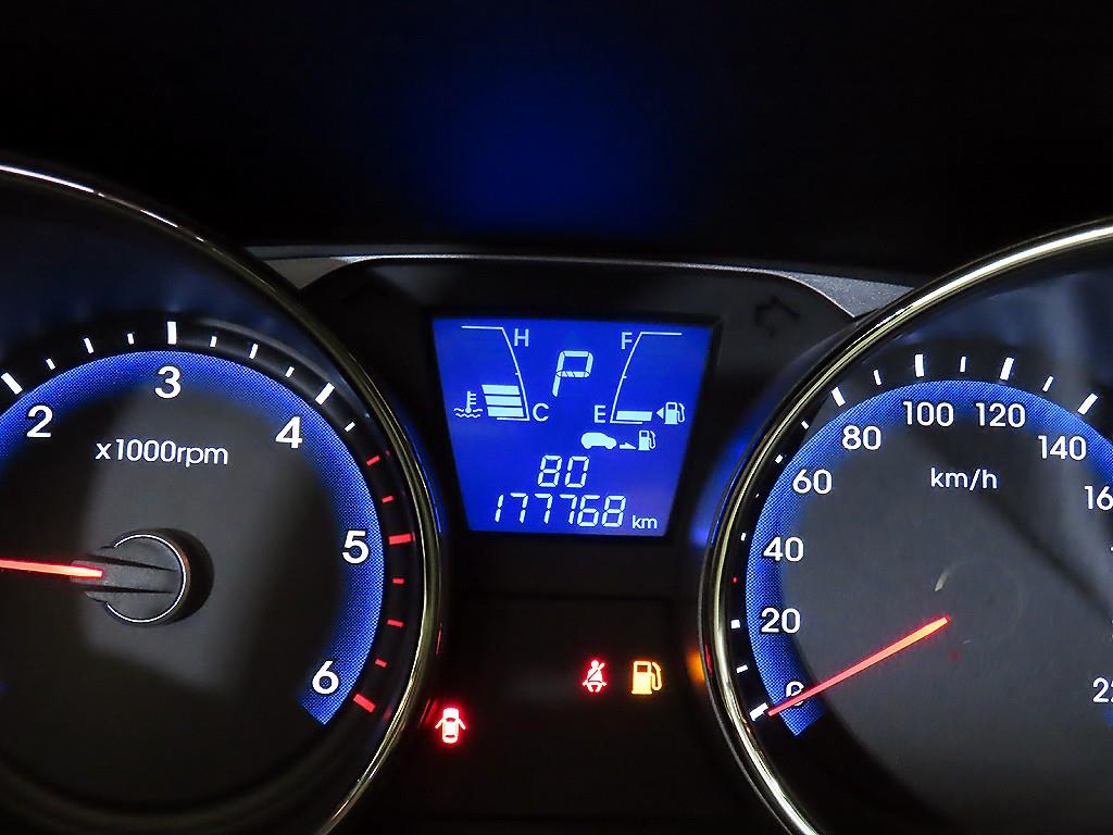 HYUNDAI Tucson - Vista 9