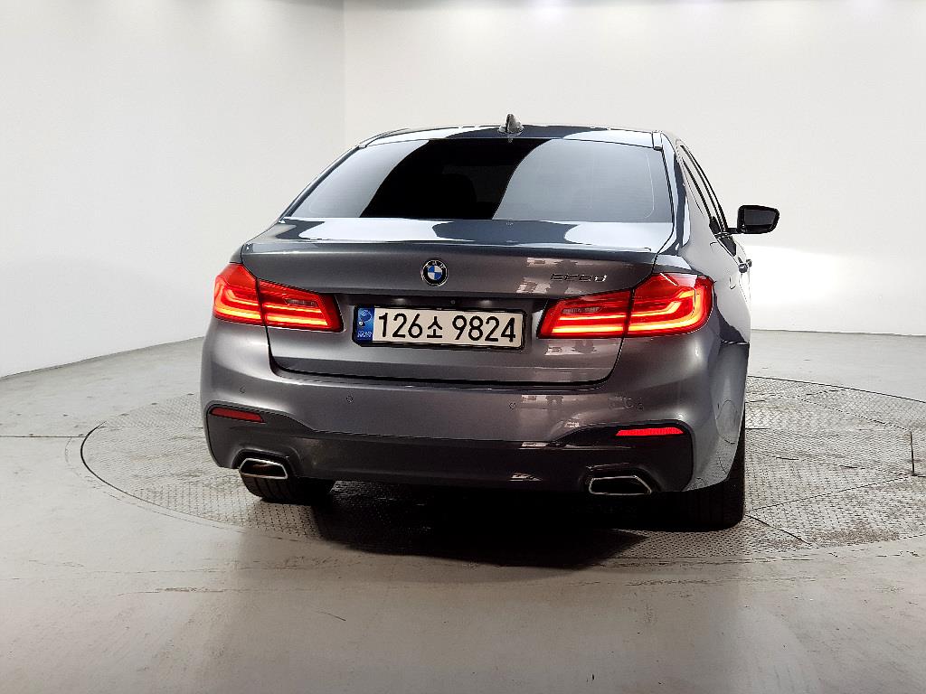 BMW 5 Series - Vista 3