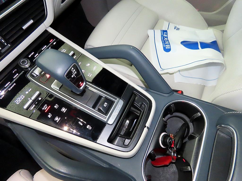Porsche Cayenne - Vista 12