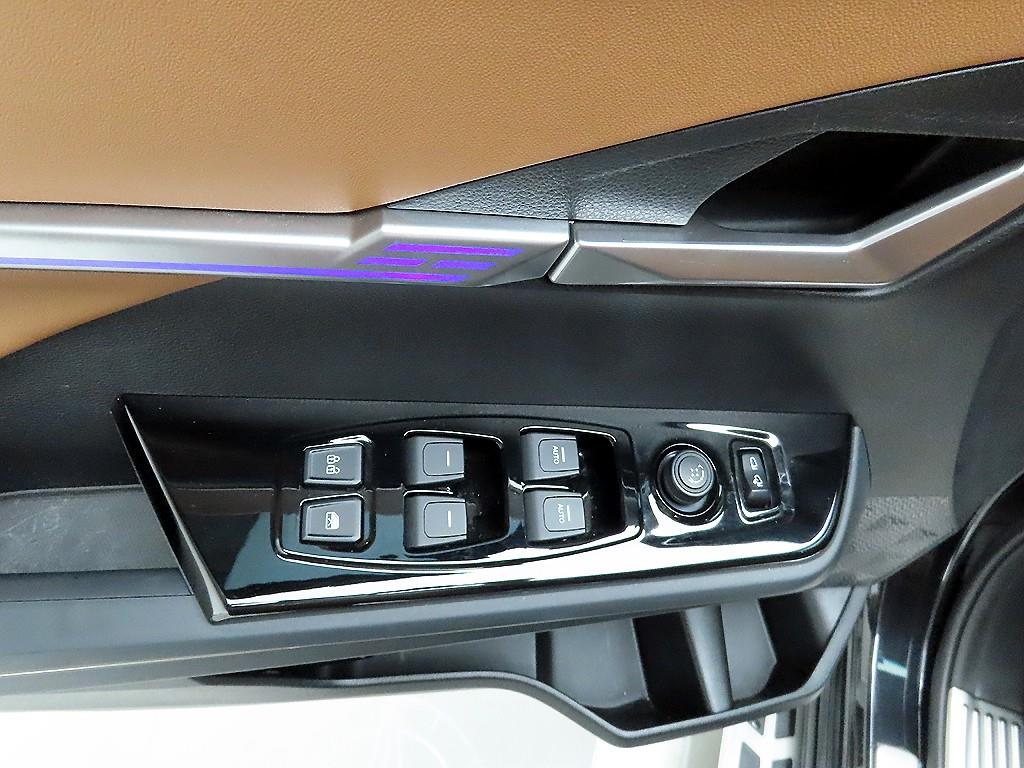 Ssangyong Torres - Vista 11