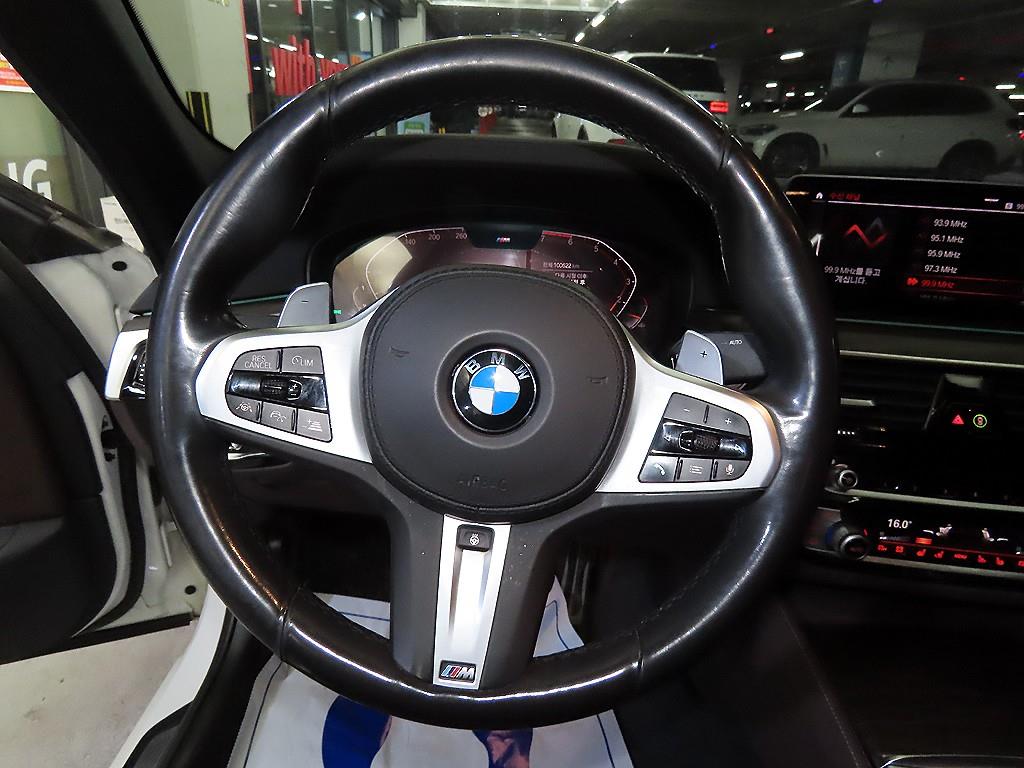 BMW 5 Series - Vista 8