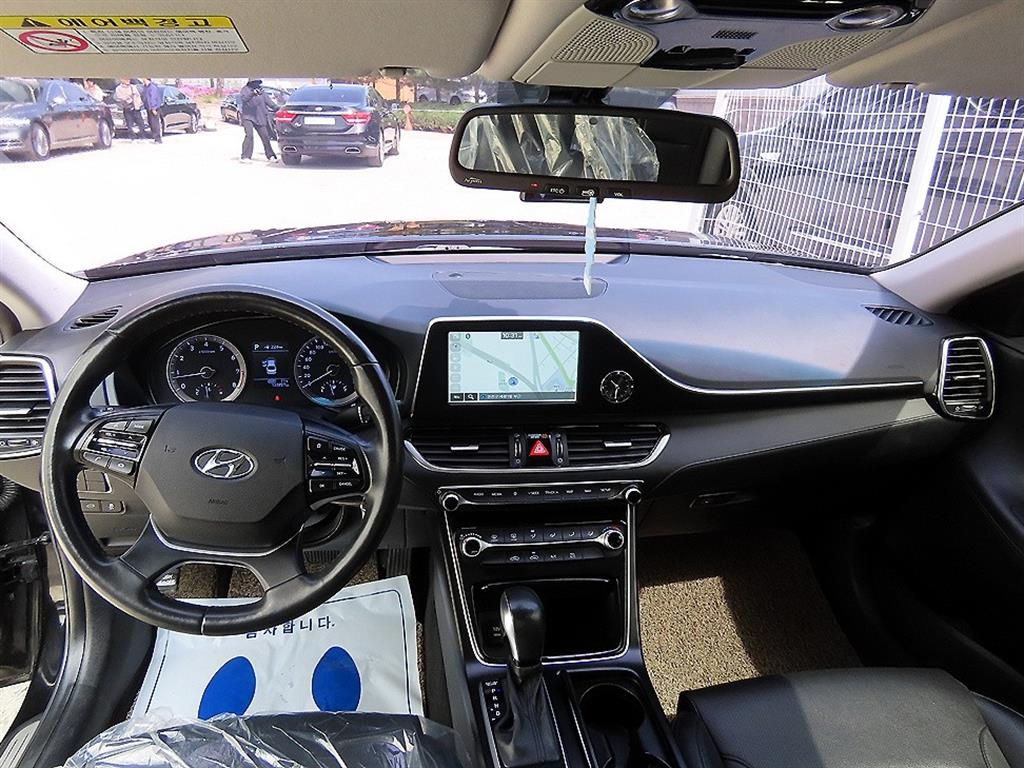 HYUNDAI Grandeur - Vista 7