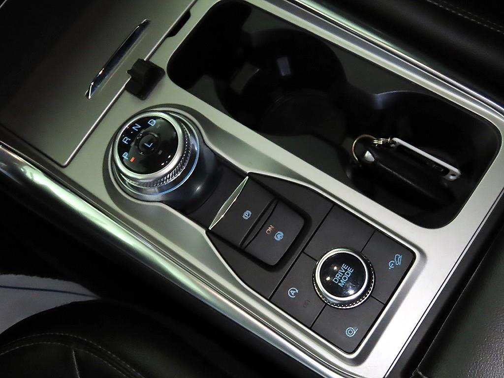 Ford Explorer - Vista 12