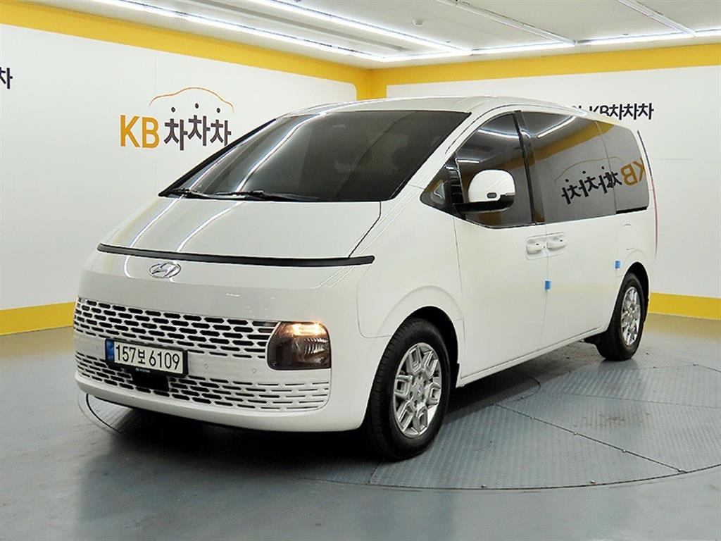 HYUNDAI Staria - Vista 2