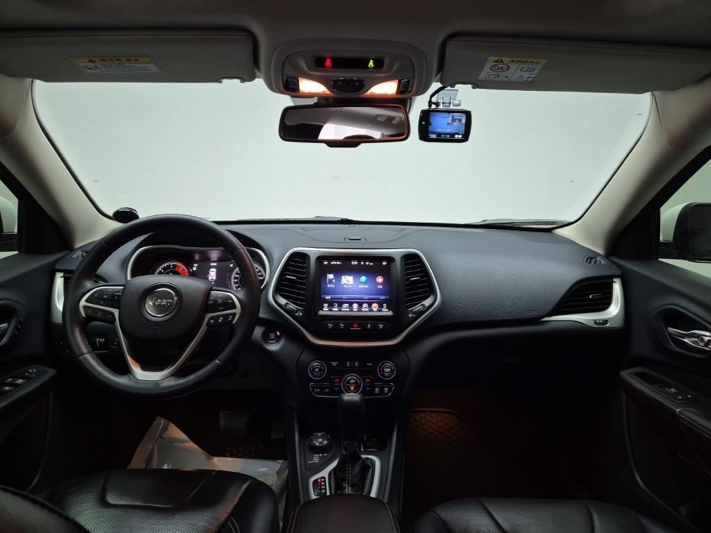 Jeep Cherokee - Vista 7