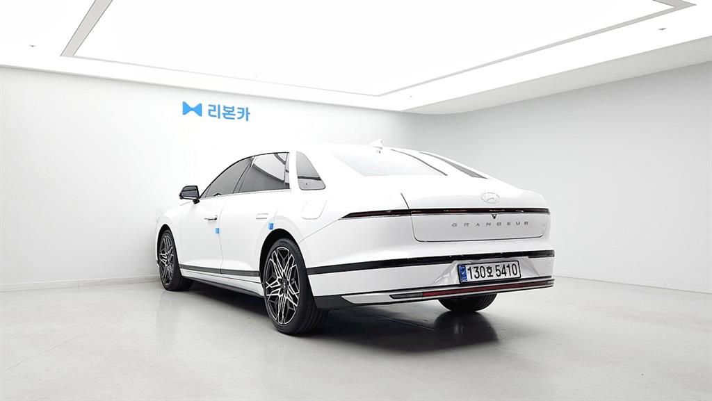 HYUNDAI Grandeur - Vista 2