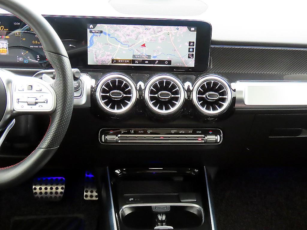 Mercedes Benz GLB Class - Vista 10