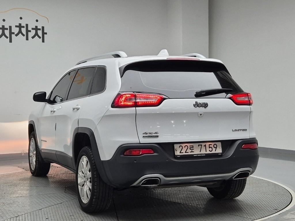 Jeep Cherokee - Vista 2