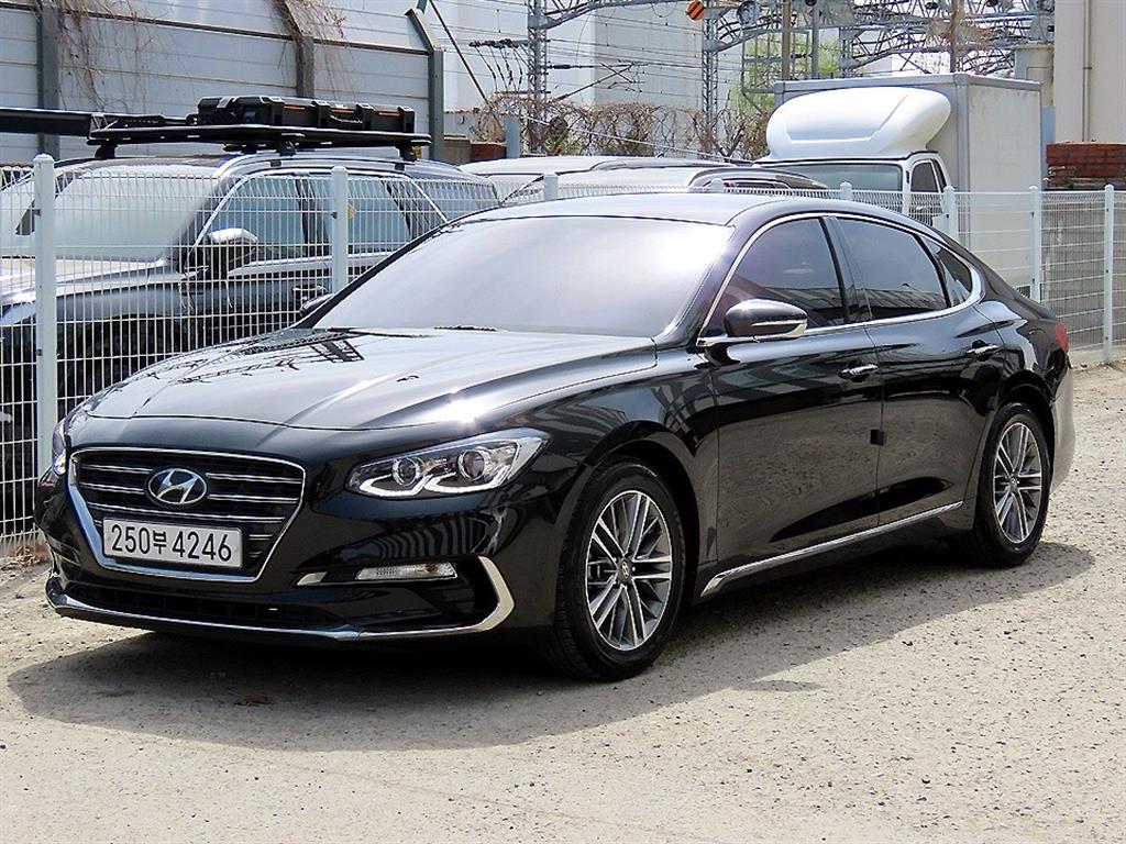 HYUNDAI Grandeur - Vista 2