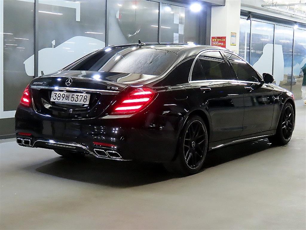 Mercedes Benz S Class - Vista 4